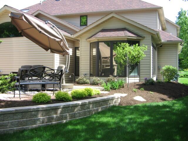 Outdoor Living: Patios, Retaining Walls, Decks, Walkways, and Pergolas